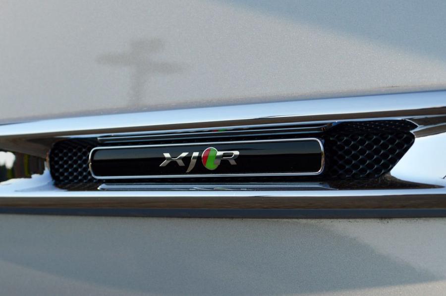  Jaguar XJR 2014 года  (фото 8 из 116)